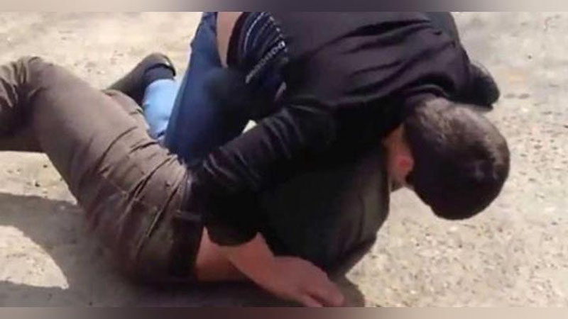 'Moskvada taksichi va yo`lovchi mushtlashdi (Video)'ning rasmi