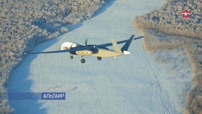 'Rossiyada uch tonnali bespilotnik namoyish etildi (Video)'ning rasmi
