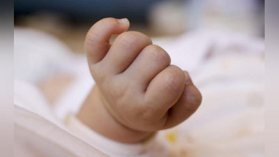 'Hali bir oylik ham bo`lmagan chaqaloqni sotayotgan opa-singil qo`lga olindi'ning rasmi