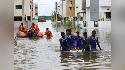 'ҲИНДИСТОН, НЕПАЛ ВА БАНГЛАДЕШДАГИ КУЧЛИ СУВ ТОШҚИНИ 500 КИШИНИНГ ҲАЁТИГА ЗОМИН БЎЛДИ'ning rasmi