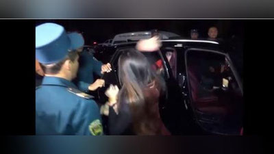 'Namanganda ayol haydovchi YHXB xodimlarini haqorat qilib, janjal ko`tardi (video)'ning rasmi