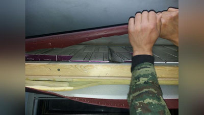 'Vagon o`rindiqlari ichidagi 180 million so`mlik tamakilar fosh qilindi'ning rasmi