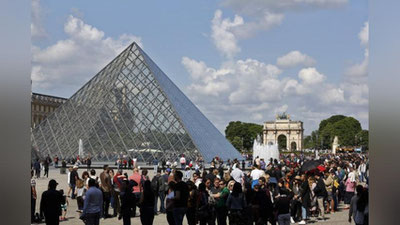 'Luvr muzeyi san`at shaydolariga to`ldi (Video)'ning rasmi