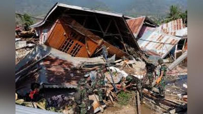 'Filippin Indoneziyaga yordam ko`rsatmoqda 'ning rasmi