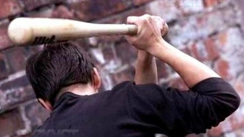'Namanganda ​kuyov qaynonasini  boshiga yog`och bilan urdi 'ning rasmi