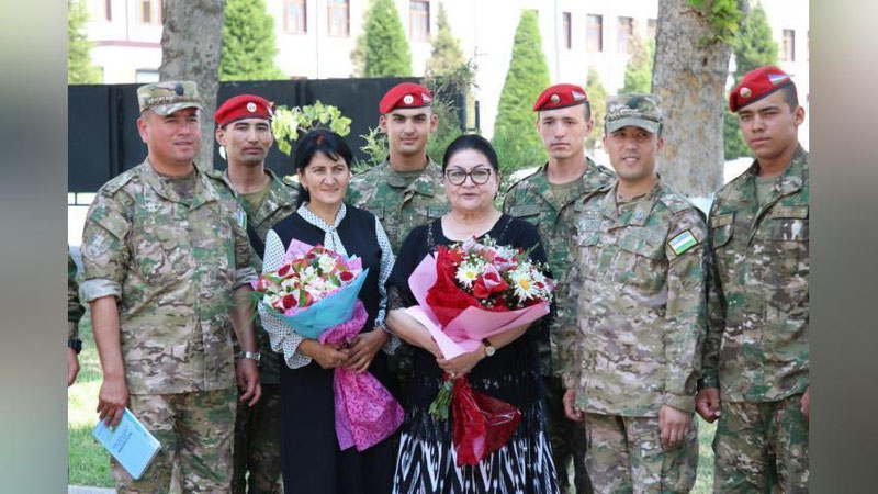 'Чирчиқда ҳарбий хизматчилар оила аъзоларининг муаммо ва таклифлари ўрганилди'ning rasmi