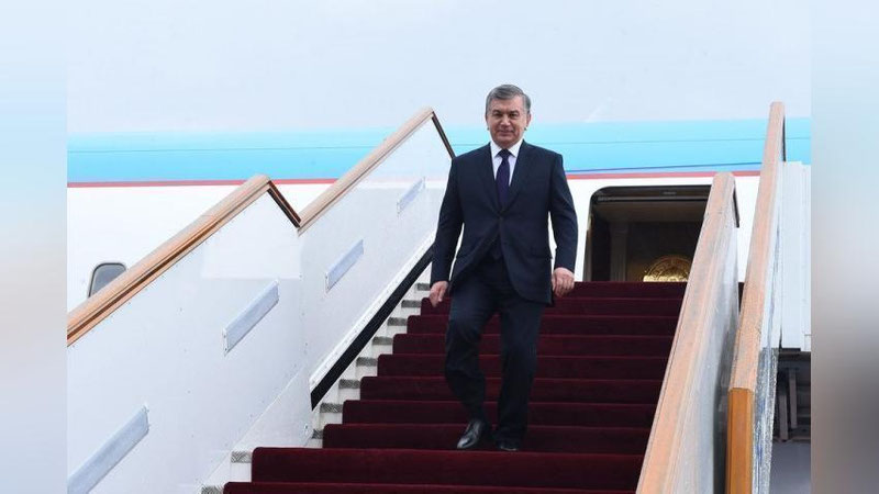 'Prezident Shavkat Mirziyoev Tojikistonga jo`nab ketdi'ning rasmi