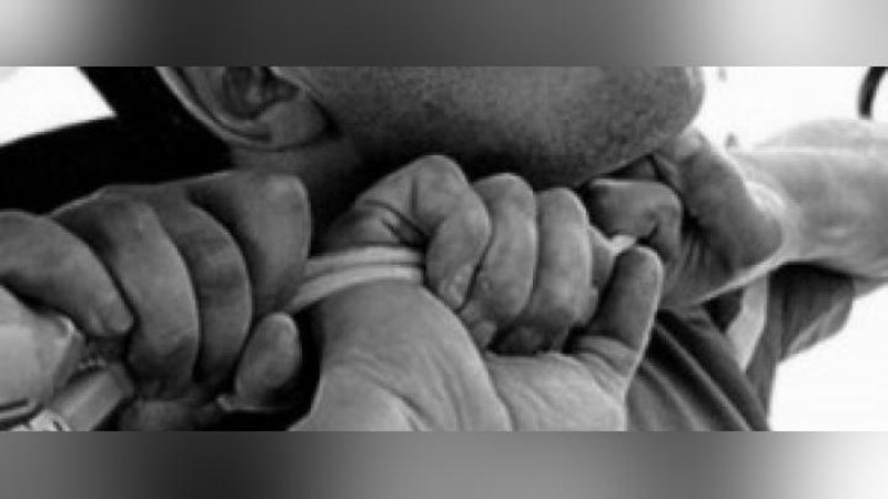 'Bo`kada ona va bola otani bo`g`ib o`ldirdi'ning rasmi