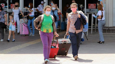 'Turkiya Rossiyadan kelgan sayyohlar uchun PSR-testlarini bekor qilishga ruxsat bermoqda'ning rasmi