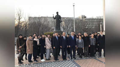 'Токиода Алишер Навоийнинг шеърлари жаранглади (фоторепортаж)'ning rasmi