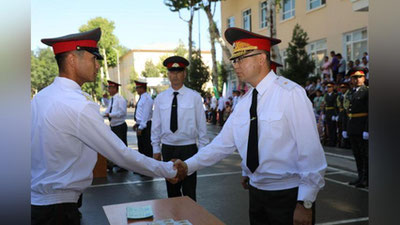 'Kichik mutaxassislarni tayyorlash markazida bitiruv tantanasi bo`lib o`tdi'ning rasmi