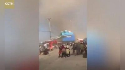 Изрображение 'ТОРНАДО СНЕС БАТУТ С ДЕТЬМИ В КИТАЕ: СКОНЧАЛИСЬ 2 РЕБЕНКА (ВИДЕО)'