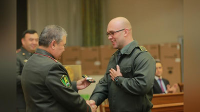 'Bir guruh Osiyo o`yinlari g`oliblariga navbatdagi harbiy unvonlar topshirildi'ning rasmi