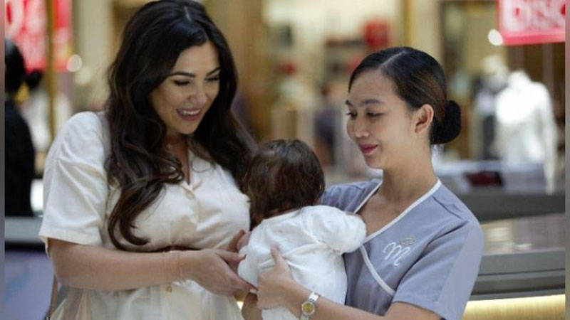 'Birlashgan Arab Amirliklarida uy xizmatchisi, enaga va oshpazlik qilish istagida bo`lgan ayollar uchun tanlov e`lon qilindi'ning rasmi