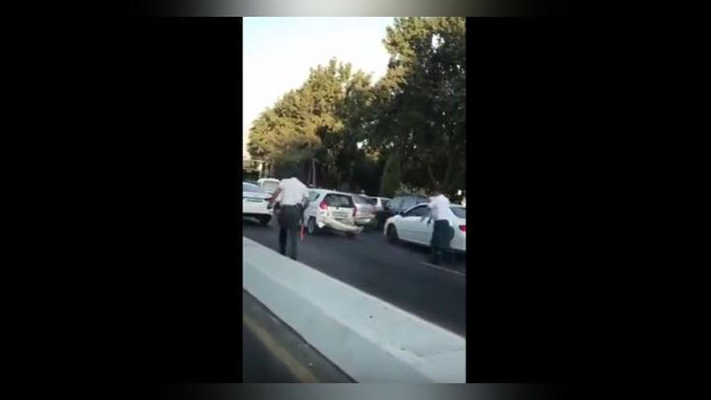 Изрображение 'В ТАШКЕНТЕ С ПОМОЩЬЮ ОРУЖИЯ ОСТАНОВИЛИ УГОНЩИКА СПАРКА (ВИДЕО)'