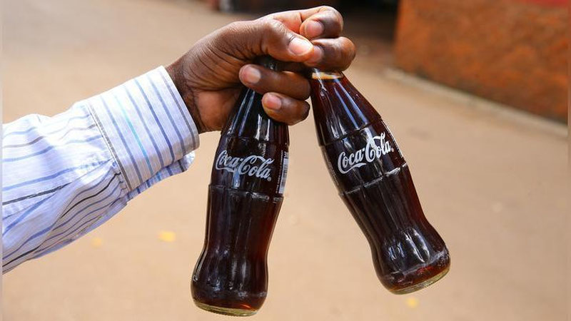 Изрображение 'COCA-COLA И PEPSI НАЗВАЛИ ГЛАВНЫМИ ЗАГРЯЗНИТЕЛЯМИ ЗЕМЛИ'