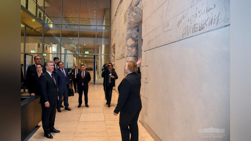 'Mamlakatimiz delegasiyasi Bundestag tarixi va faoliyati bilan tanishdi (foto)'ning rasmi