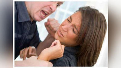 'ER XOTININI KALTAKLASA...'ning rasmi