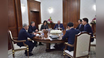 Изрображение 'ПРЕЗИДЕНТ УЗБЕКИСТАНА ПРИНЯЛ ЮЖНОКОРЕЙСКУЮ ДЕЛЕГАЦИЮ'