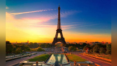 'Muftiy hazrat Fransiyaga jo`nab ketdi'ning rasmi