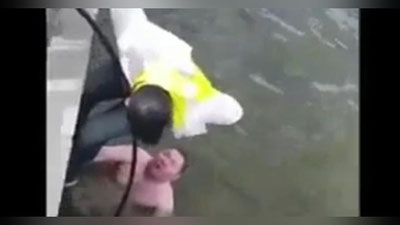 'Kolumbiyalik muxlislar cho`kayotgan odamni qutqarib qolishdi (Video)'ning rasmi