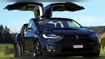 'Tesla Model X krossoveri hech qachon ag`darilib ketmaydi (Video)'ning rasmi