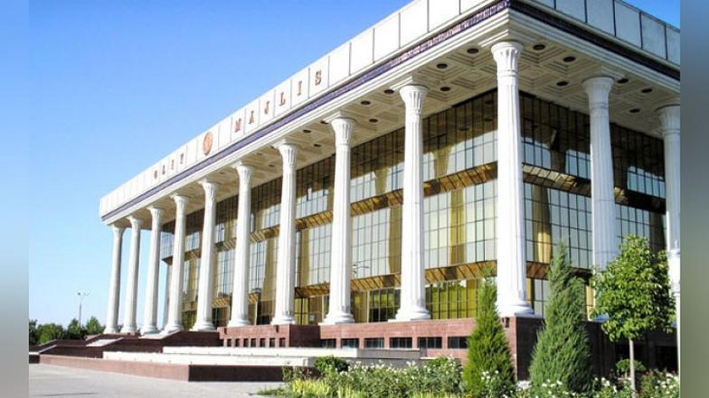 'O`ZBEKISTON RESPUBLIKASI OLIY MAJLISI QONUNChILIK PALATASIDA MAVZUIDA DAVRA SUHBATI BO`LIB O`TDI'ning rasmi