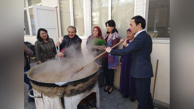 'Abdulla Qahhor uy-muzeyida sumalak sayli o`tkazildi 'ning rasmi