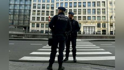 Изрображение 'В центре Парижа прогремел взрыв'