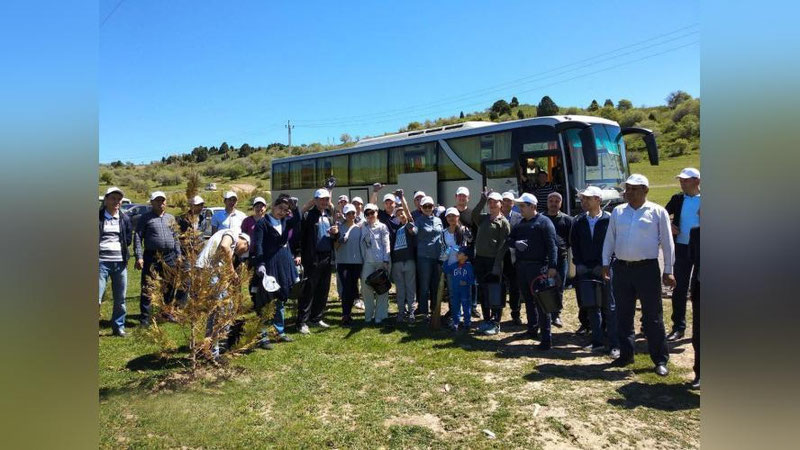 Изрображение 'СОТРУДНИКИ GM UZBEKISTAN СОБРАЛИ 6 ТОНН МУСОРА В БОСТАНЛЫКЕ (ФОТО)'