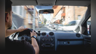 'Тезлик меъёрлари транспорт турига қараб белгиланади'ning rasmi