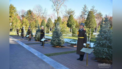 'Ko`ksaroy qarorgohida Sadir Japarovni tantanali kutib olish marosimi bo`lib o`tdi (video)'ning rasmi