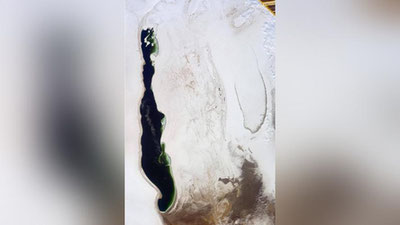 'Россиялик космонавт Орол денгизининг фожиавий равишда қуриб бораётганини суратга олди'ning rasmi