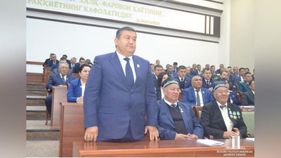 'O`ktam Barnoev Buxoro viloyati hokimi etib tasdiqlandi'ning rasmi