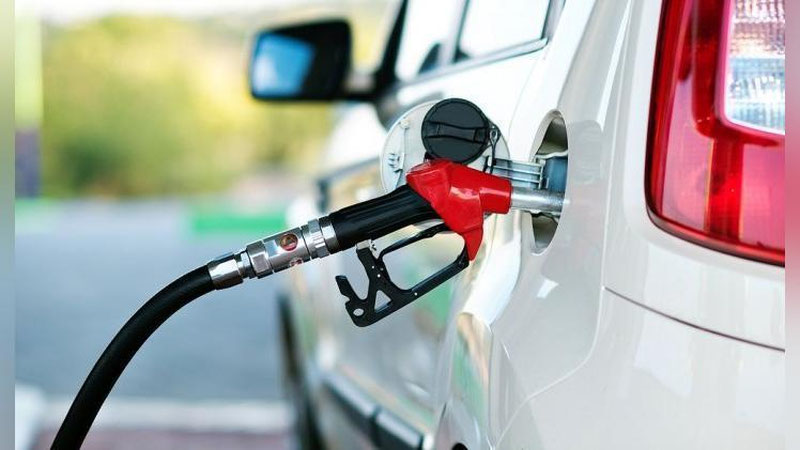 '1 martdan benzin narxi oshadi'ning rasmi