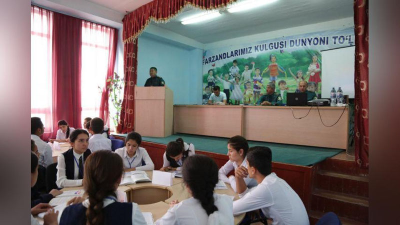 'Bilimli, salohiyatli, vatanparvar, vijdoni pok,  qalbi uyg`oq yoshlar – yurt tayanchi va kelajagi'ning rasmi