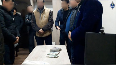 Изрображение 'В Кашкадарье пресекли попытку подкупа следователя'