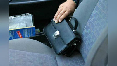 Изрображение 'ИЗ МАШИНЫ ВОЗЛЕ КИНОТЕАТРА "PREMIER HALL" УКРАЛИ МИЛЛИОН СУМОВ'