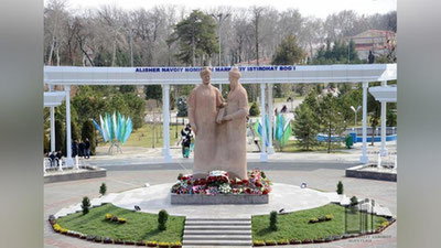 'Алишер Навоий ва Абдураҳмон Жомий ҳайкали ўрнатилди'ning rasmi