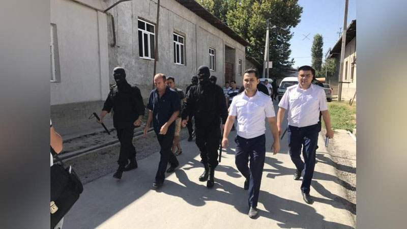 'ЗАНГИОТАДА 3 КИШИНИ ШАФҚАТСИЗЛИК БИЛАН ЎЛДИРГАН ШАХС УШЛАНДИ'ning rasmi