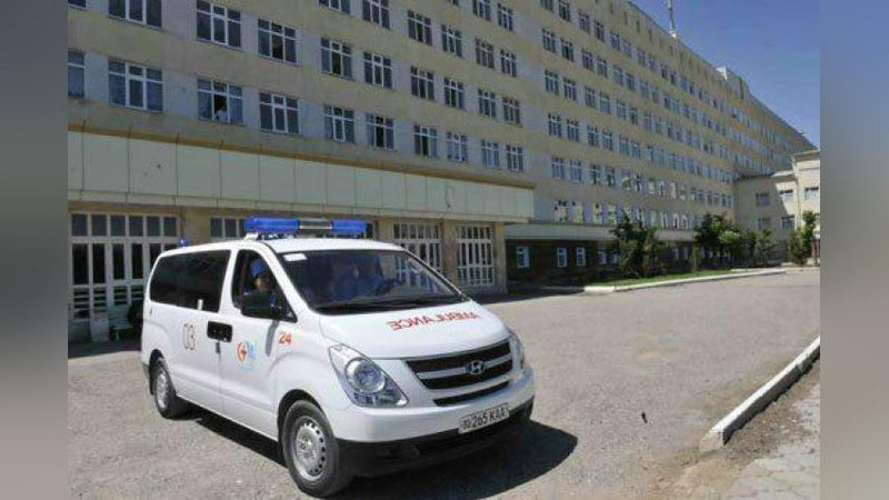 'Республика шошилинч тиббий ёрдам илмий маркази Самарқанд филиали ходимларида коронавирус аниқланди. Марказ вақтинча ёпилди'ning rasmi