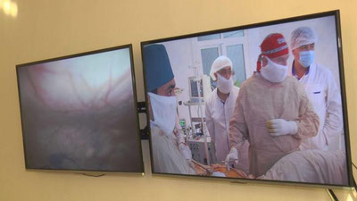 'SAMARQANDDA BIR VAQTNING O`ZIDA BEMOR AYoL TANASINING BEShTA QISMIDA KAMINVAZIV YO`L BILAN JARROHLIK AMALIYoTI O`TKAZILDI'ning rasmi