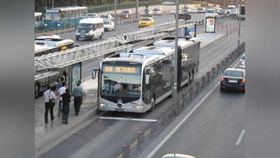 'Тошкент метросининг иккита бекати ёпилгани сабабли йўналиш бўйлаб 18 метрли бепул автобус қўйилади'ning rasmi
