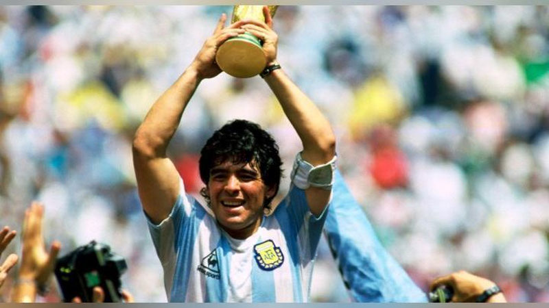 'Afsonaviy Maradona o`limidan so`ng oqlandi'ning rasmi