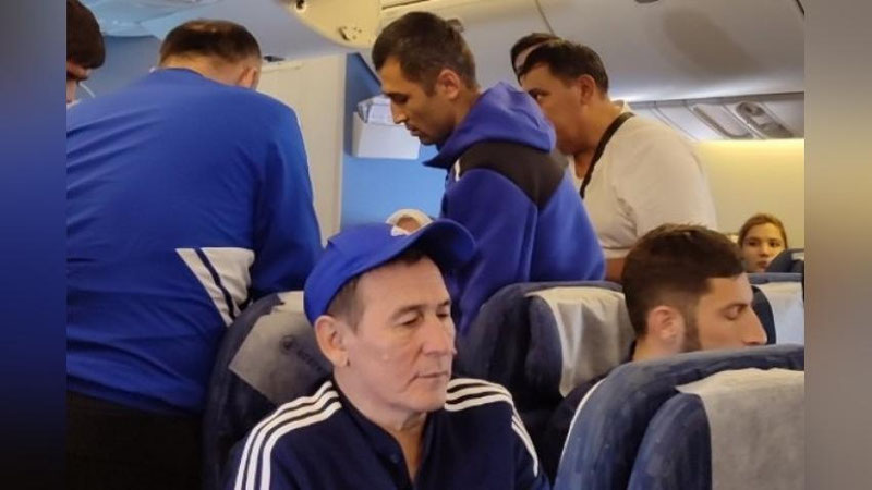 '“Navbahor” shifokori Dehli-Toshkent yo`nalishidagi aviareysda yo`lovchining hayotini saqlab qoldi'ning rasmi