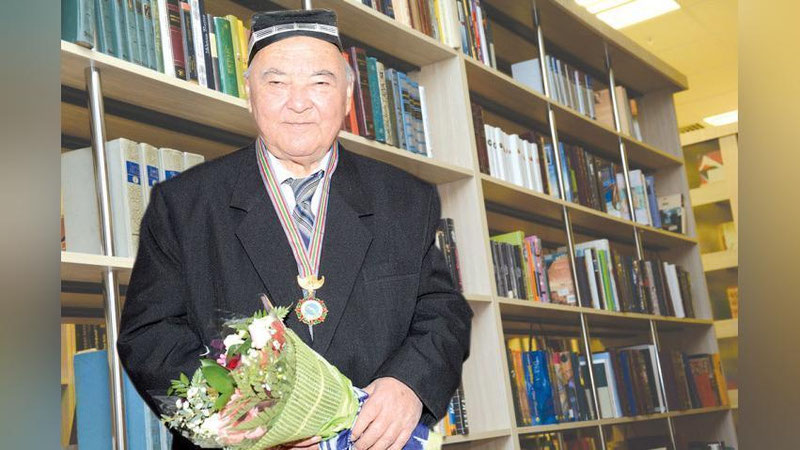 'Шавкат Мирзиёев академик Азиз Қаюмов оиласига таъзия билдирди'ning rasmi