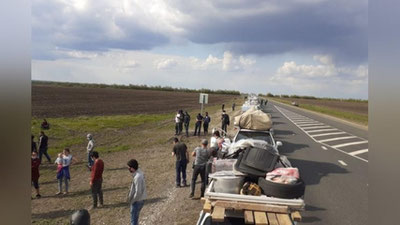 Изрображение 'На российско-казахстанской границе снова начали собираться узбекистанцы'