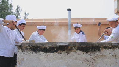 '​Фарғоналик ёш ошпаз 20 мингта кўк чучварани тайёрлади (фото)'ning rasmi