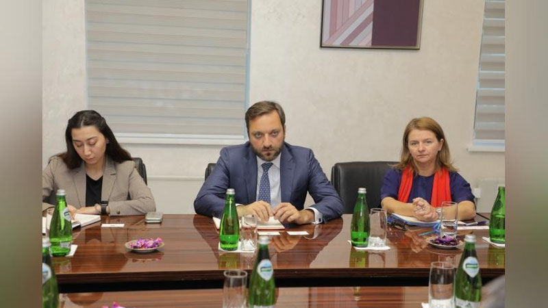 'Evropa banki O`zbekistonda mehmonxona biznesini rivojlantirish uchun hamkorlik qilishga tayyor ekanini bildirdi'ning rasmi