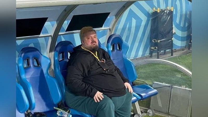 'Rossiyalik sharhlovchi Vasiliy Utkin 52 yoshida vafot etdi'ning rasmi